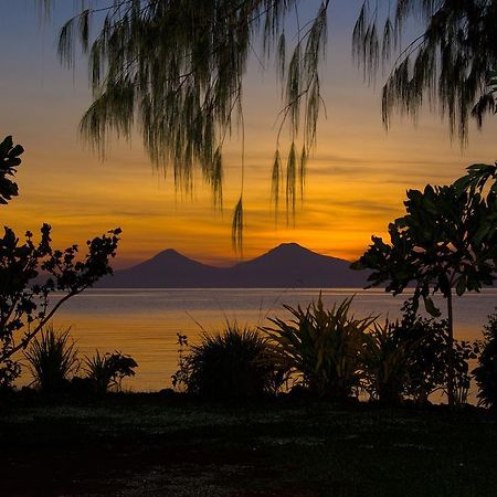 Walindi Plantation Resort Kimbe Eksteriør billede