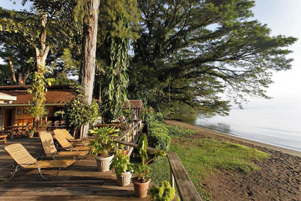 Walindi Plantation Resort Kimbe Eksteriør billede